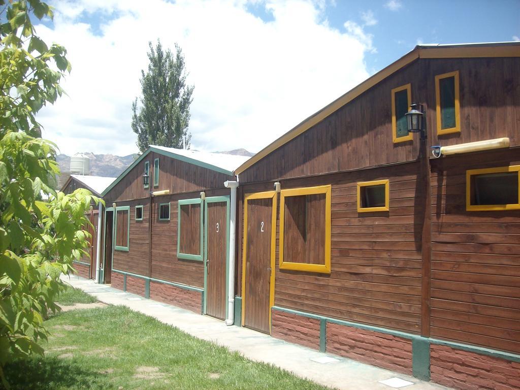 Hostal Del Suri Cafayate Bagian luar foto